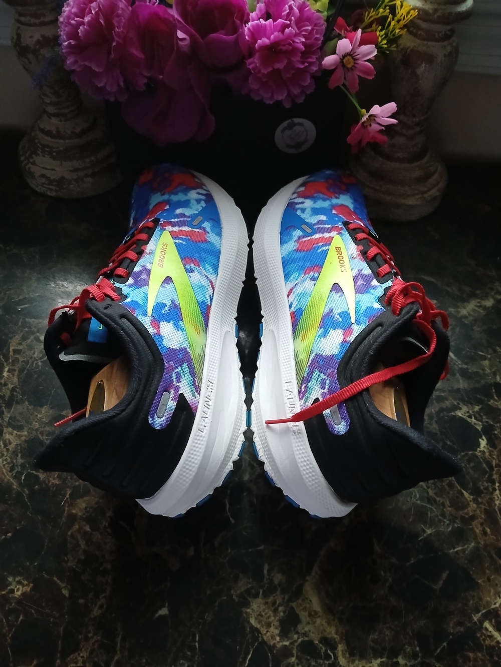 Brooks Launch 9 Comfort/Athletic Lifestyle Shoes Size 10 Men/11.5 Women - Picture 9 of 13